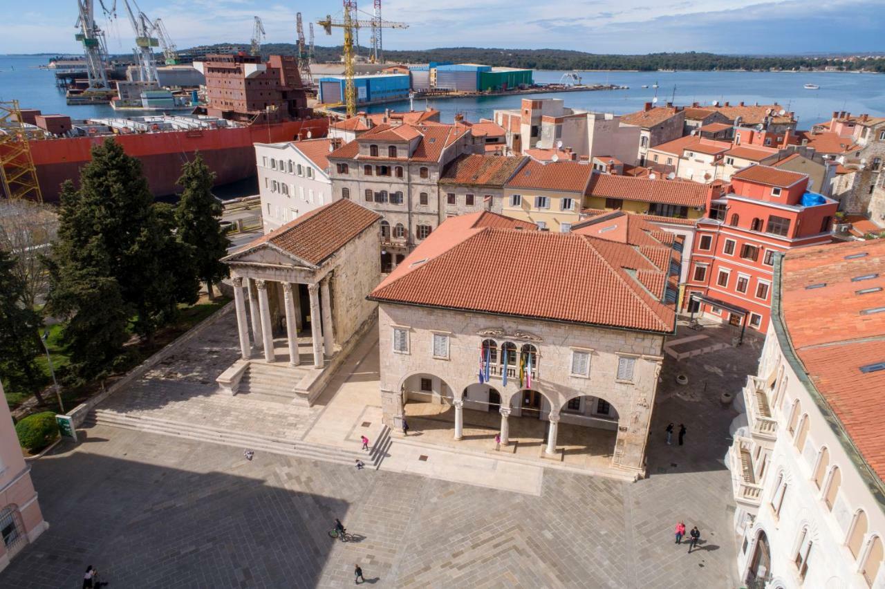 Piazza Foro With Free Parking Apartment Pula Bagian luar foto