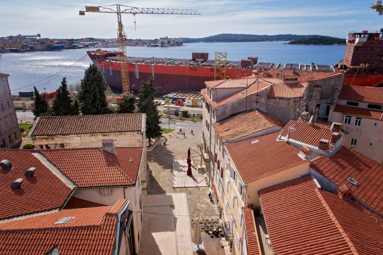 Piazza Foro With Free Parking Apartment Pula Bagian luar foto